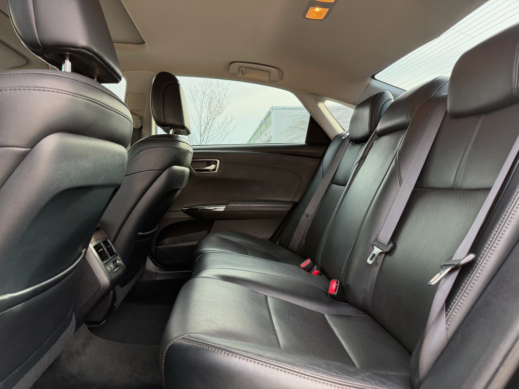 2013 Toyota Avalon Image 8
