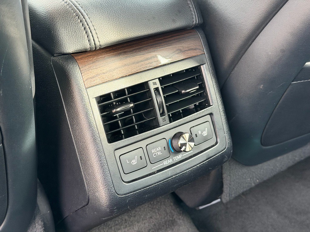 2013 Toyota Avalon Image 9