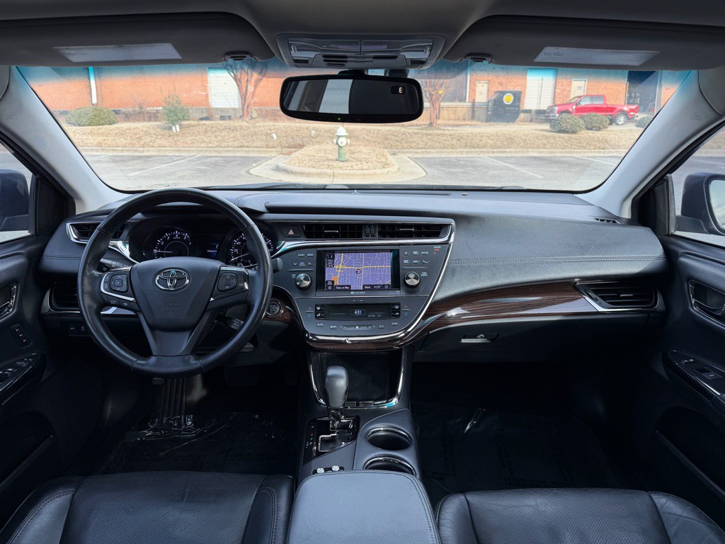 2013 Toyota Avalon Image 11