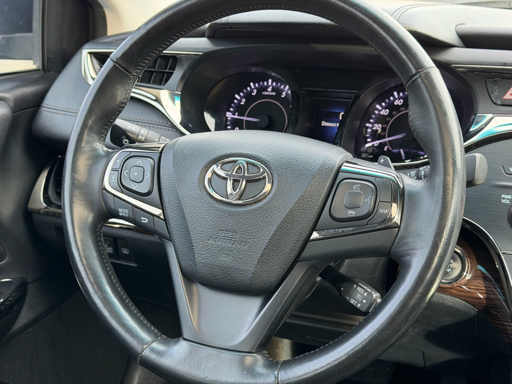 2013 Toyota Avalon Image 12