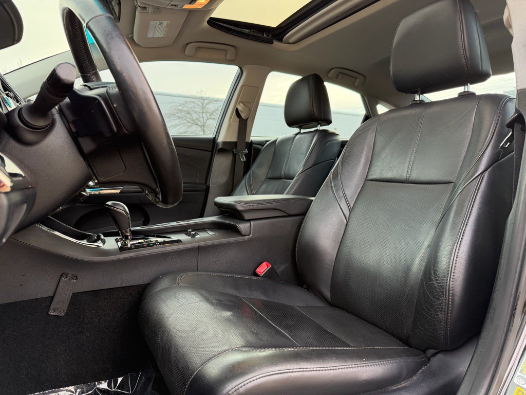 2013 Toyota Avalon Image 17