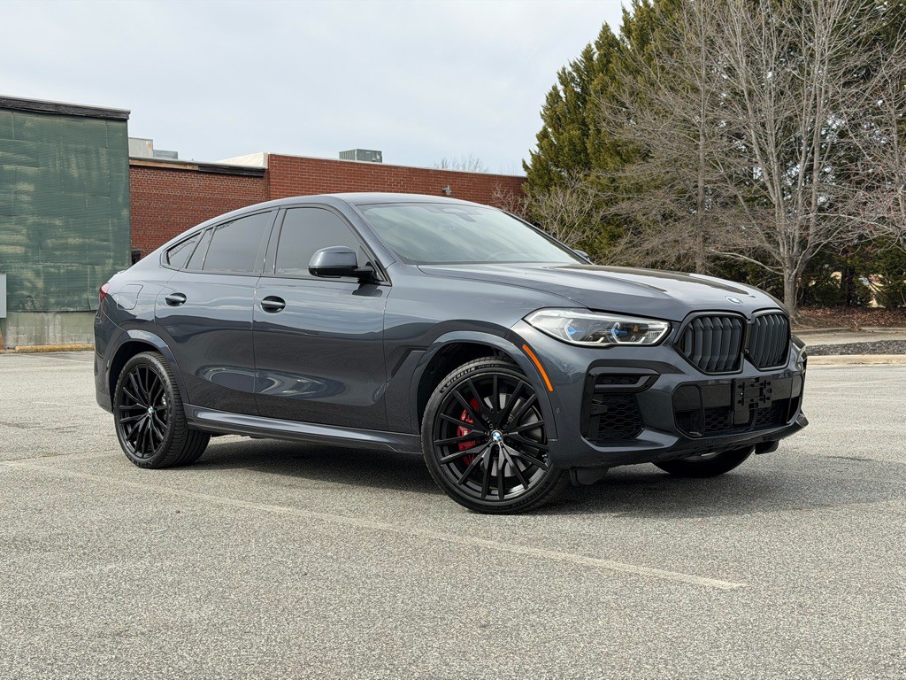 2022 BMW X6 Image 3