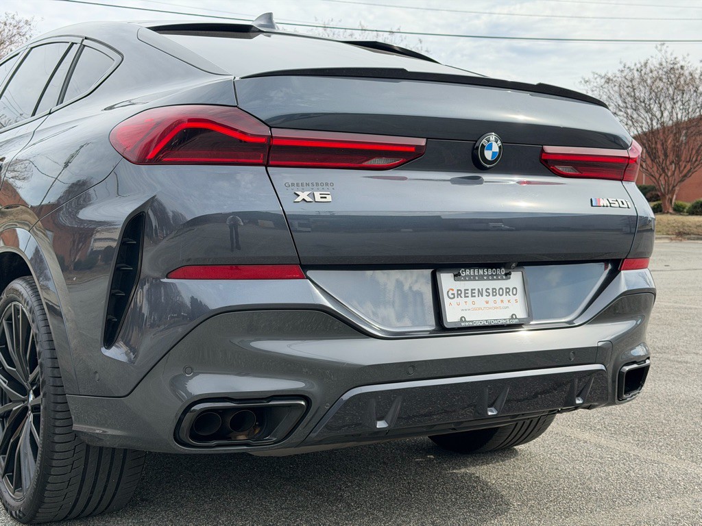 2022 BMW X6 Image 7
