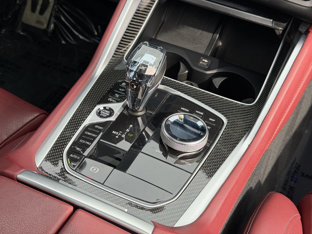 2022 BMW X6 Image 16