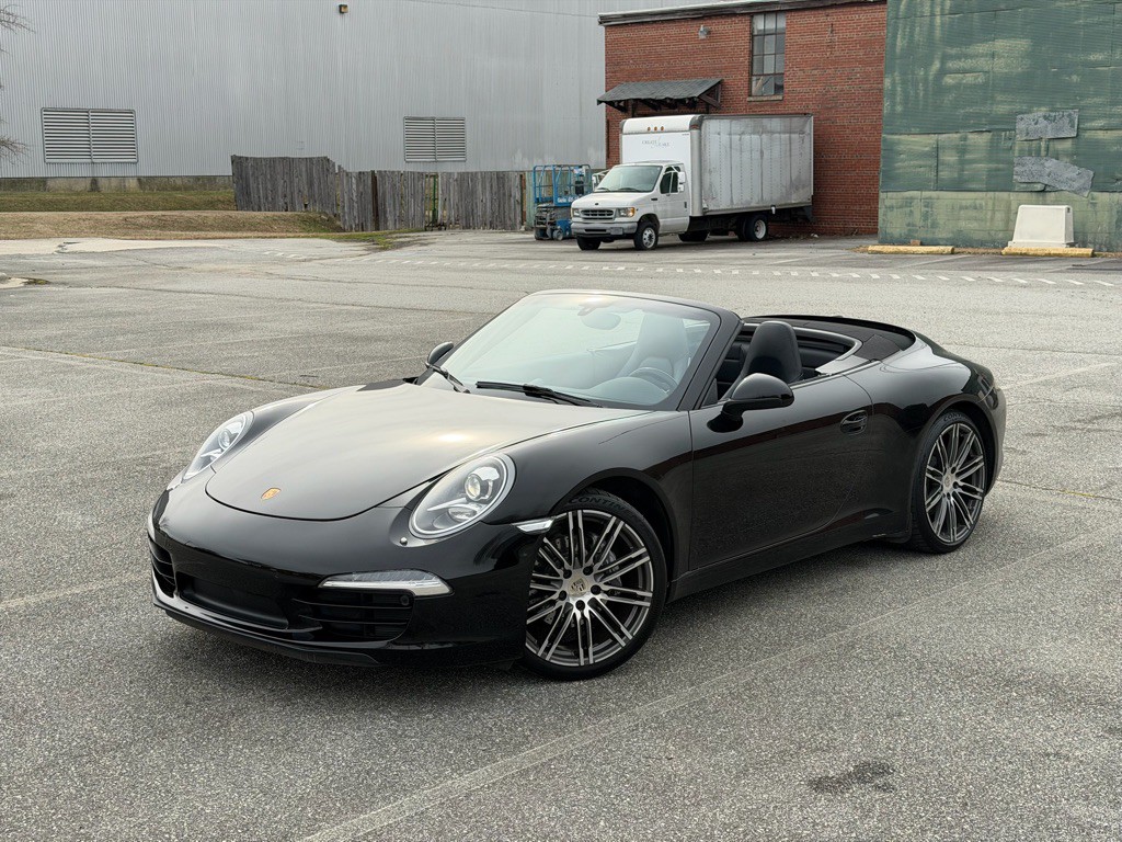 2015 Porsche 911 Image 2
