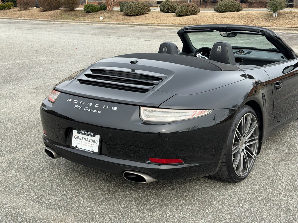 2015 Porsche 911 Image 8