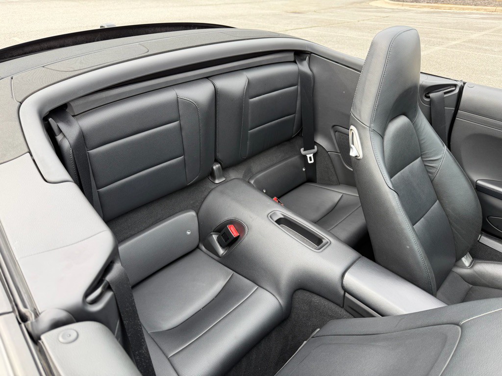 2015 Porsche 911 Image 12