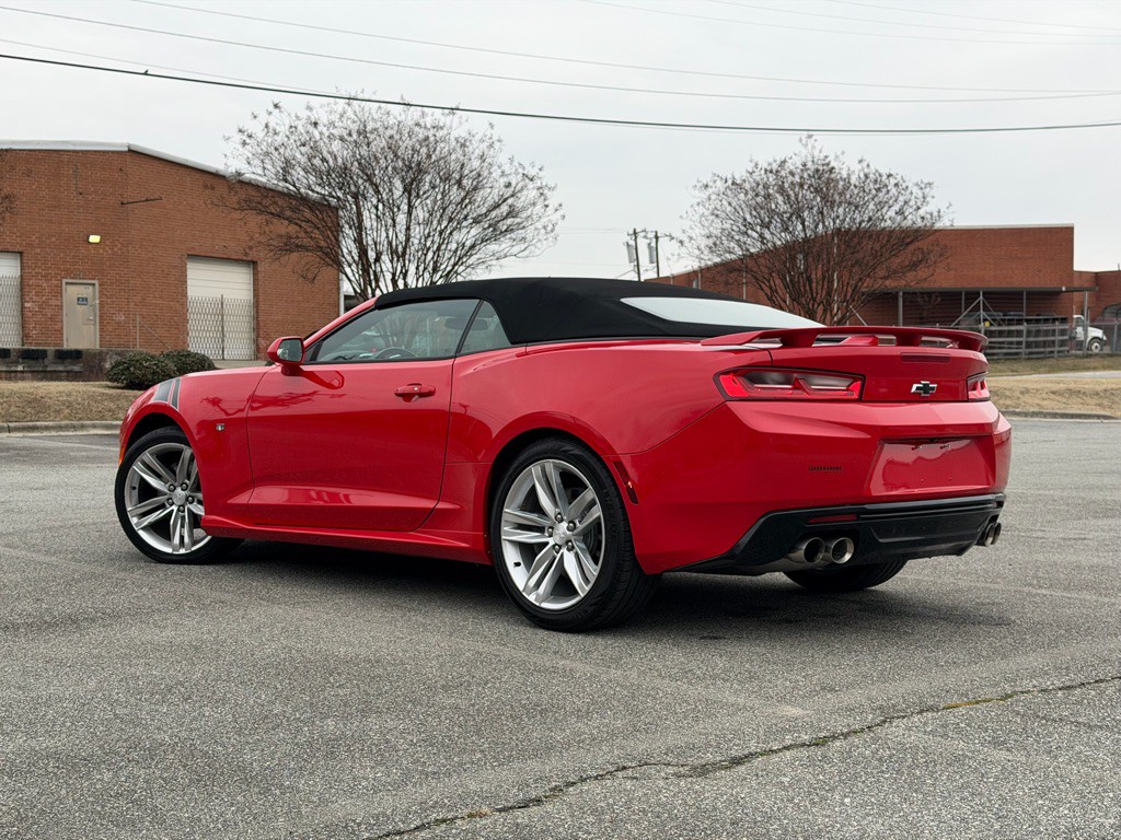 2017 Chevrolet Camaro Image 7