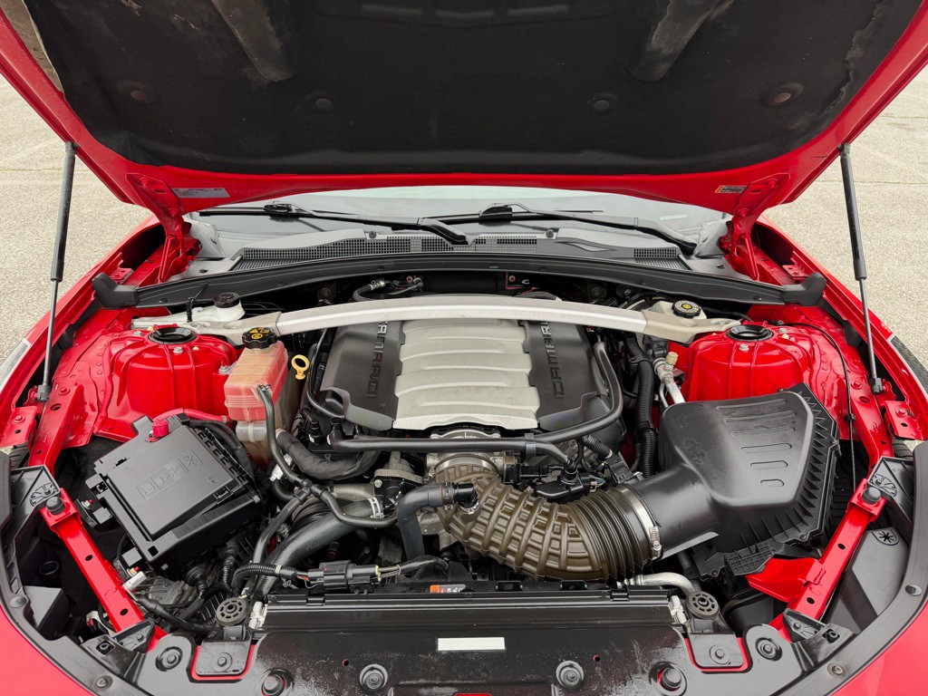 2017 Chevrolet Camaro Image 17