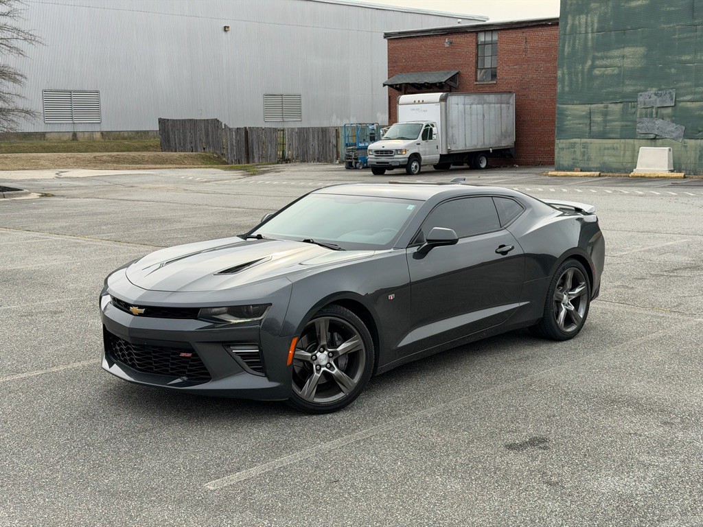 2017 Chevrolet Camaro Image 2