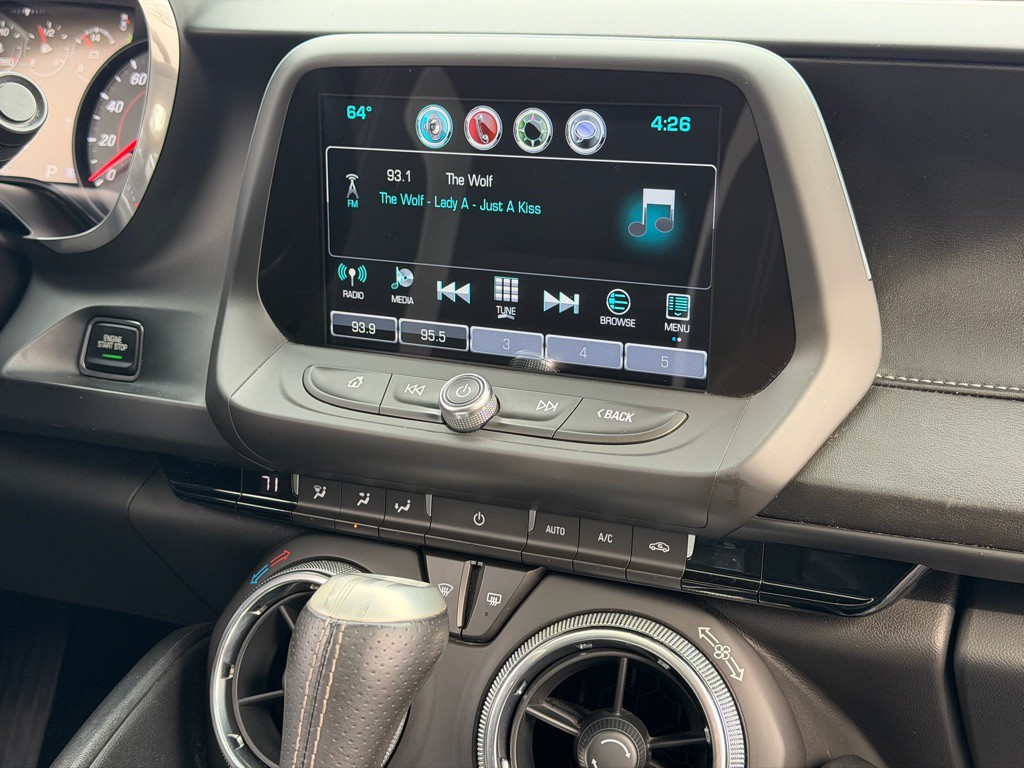 2017 Chevrolet Camaro Image 14