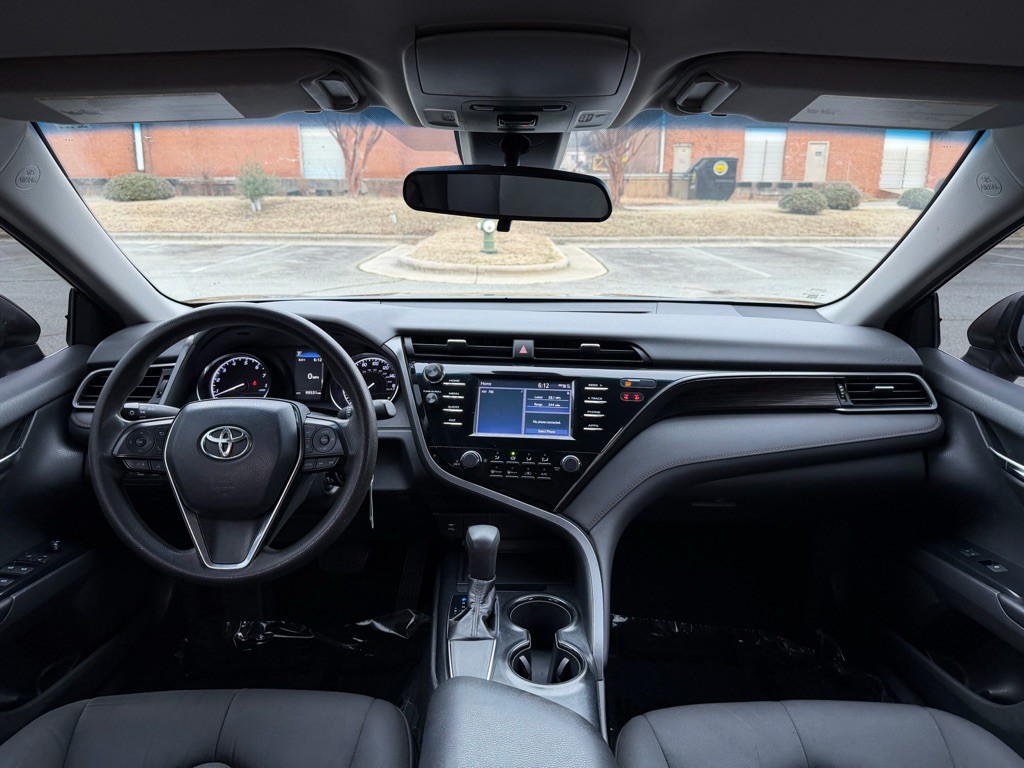 2019 Toyota Camry Image 10