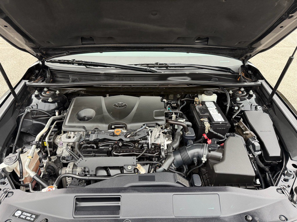 2019 Toyota Camry Image 18