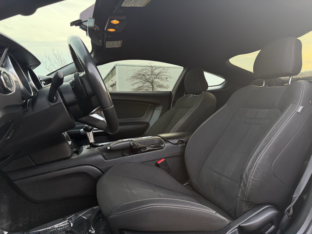 2018 Ford Mustang Image 14