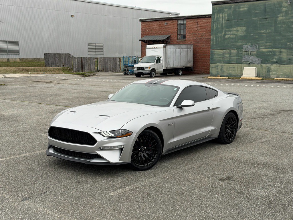 2018 Ford Mustang Image 2