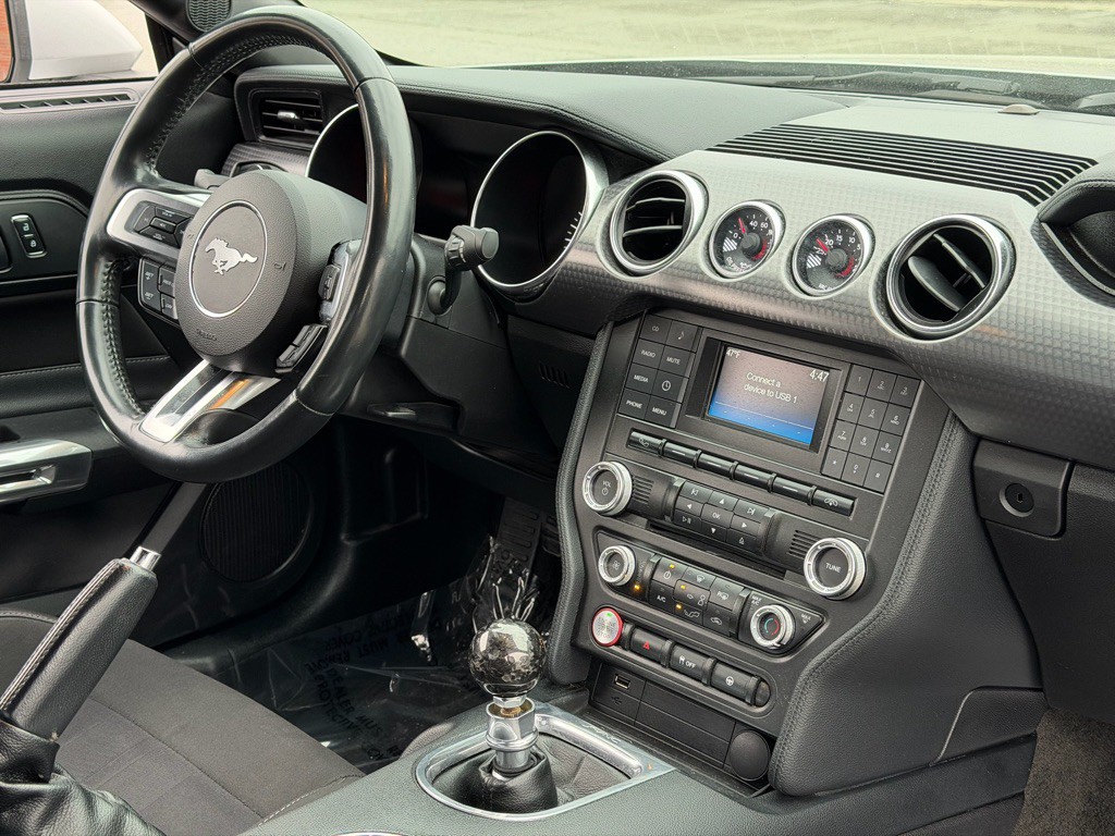 2018 Ford Mustang Image 9