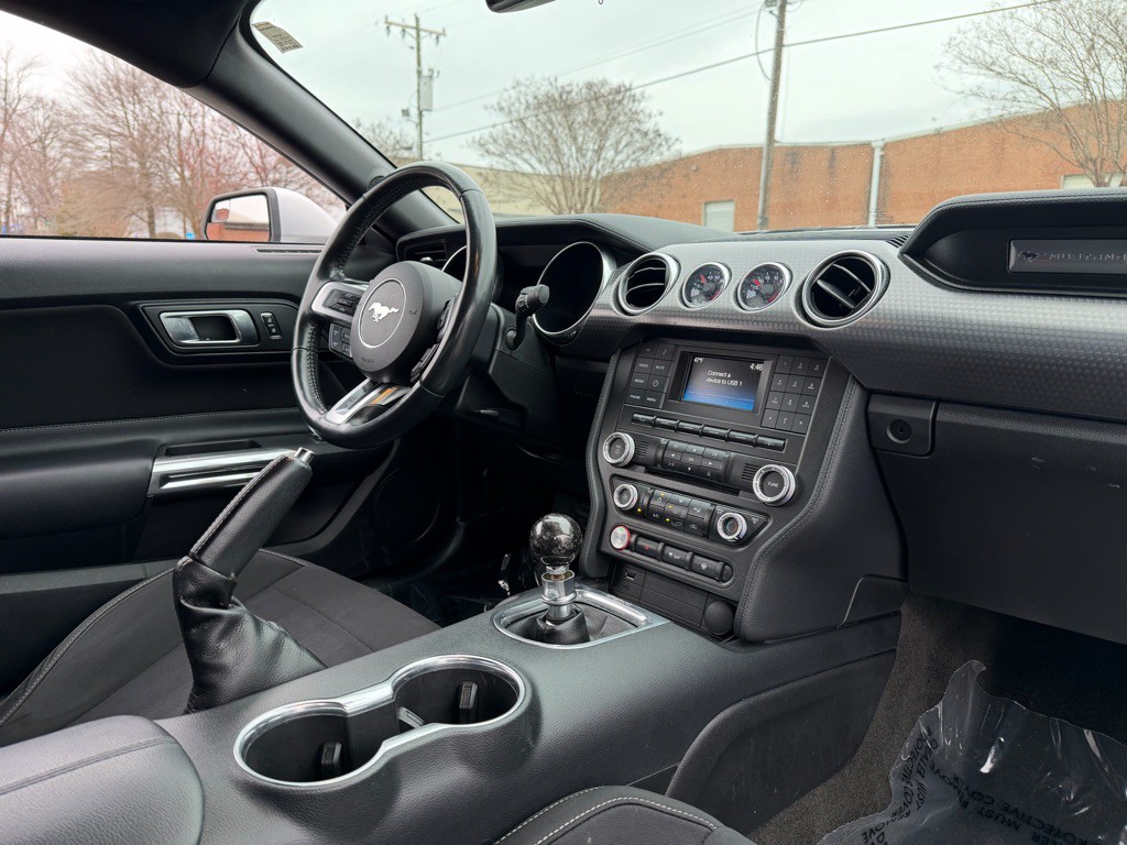 2018 Ford Mustang Image 10