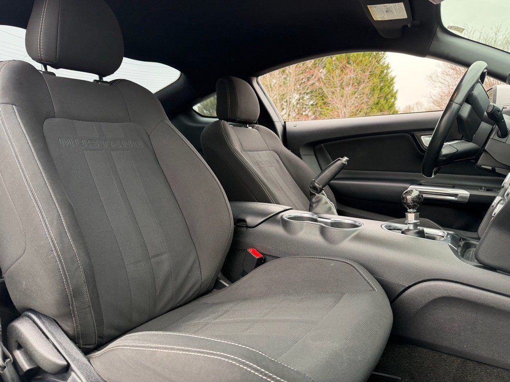 2018 Ford Mustang Image 13