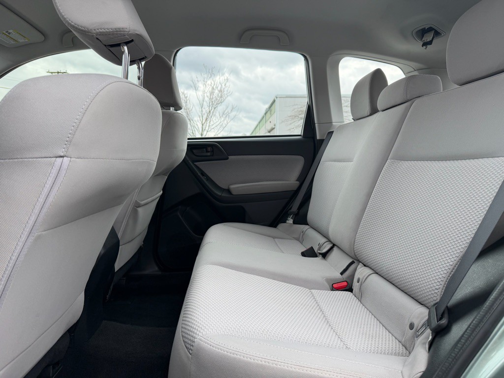 2017 Subaru Forester Image 8