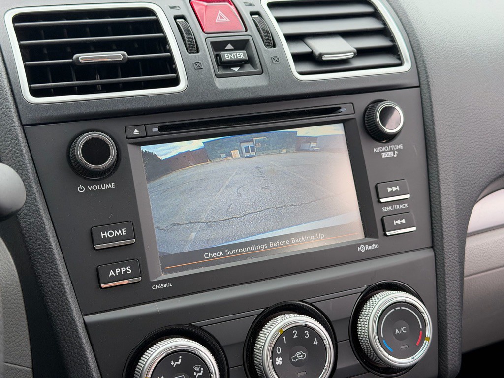 2017 Subaru Forester Image 14