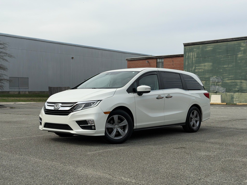 2018 Honda Odyssey Image 1