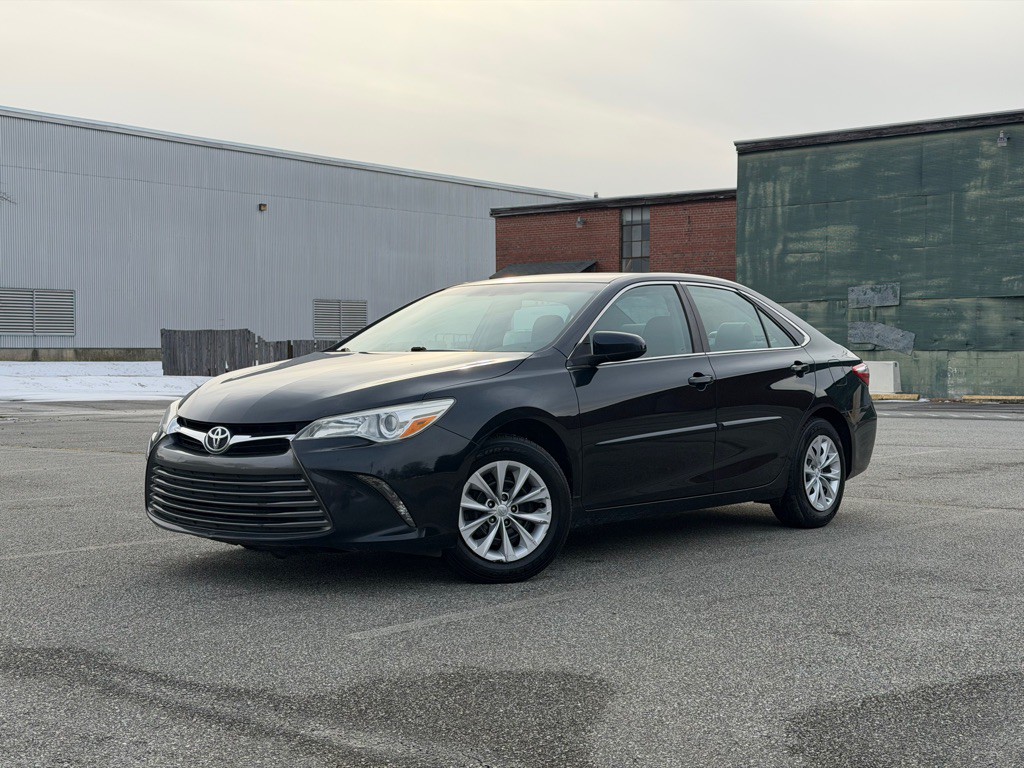 2015 Toyota Camry Image 1