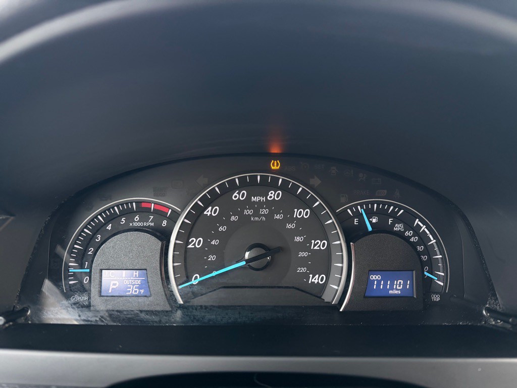 2015 Toyota Camry Image 20