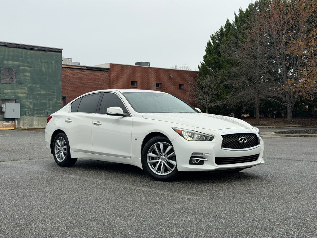 2015 INFINITI Q50 Image 3