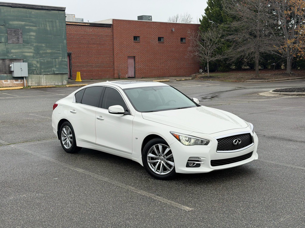 2015 INFINITI Q50 Image 4