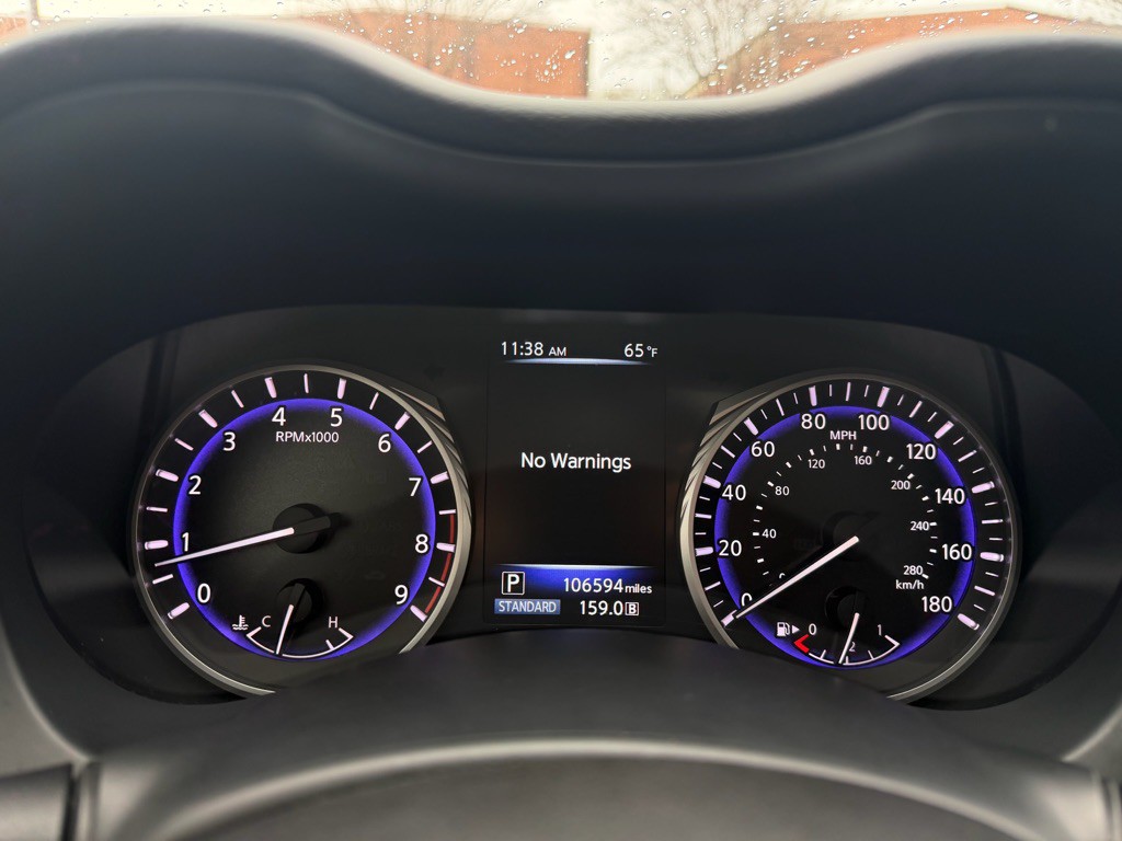 2015 INFINITI Q50 Image 18