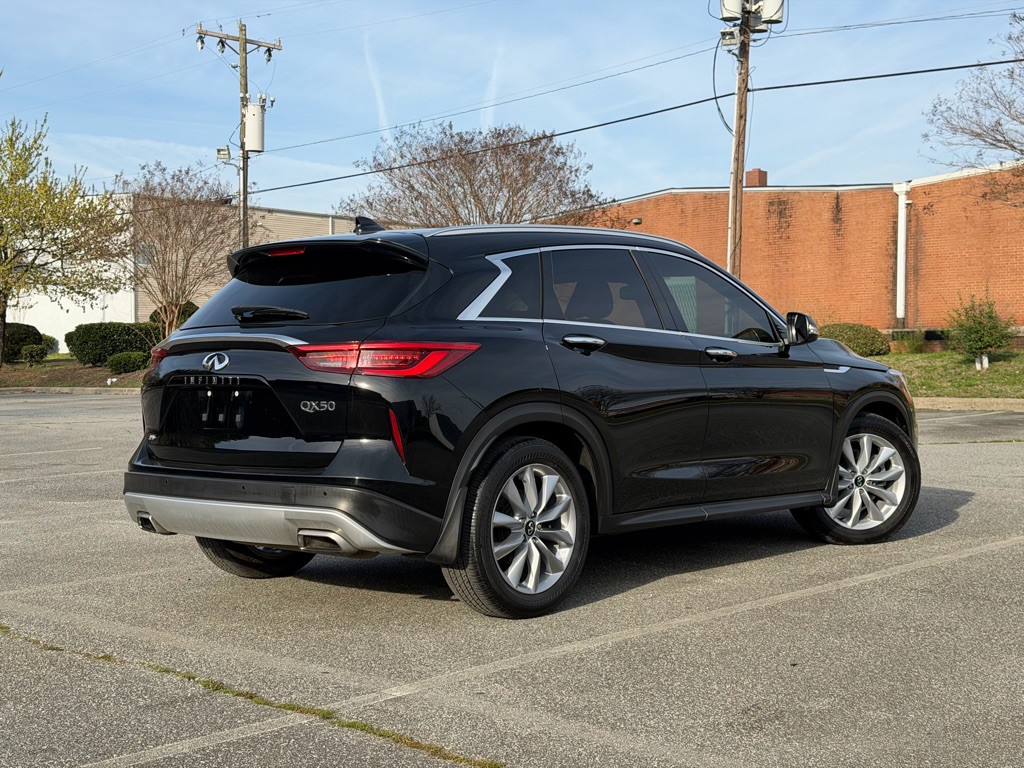 2020 INFINITI QX50 Image 3