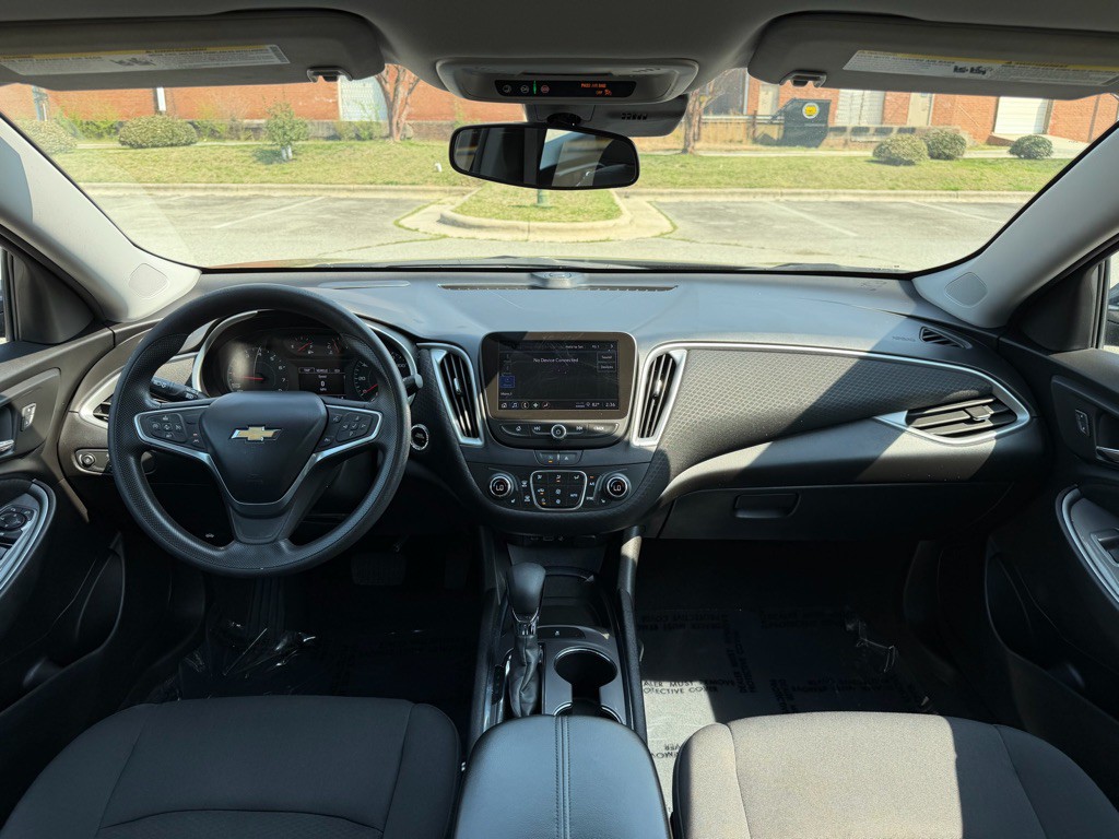 2023 Chevrolet Malibu Image 10