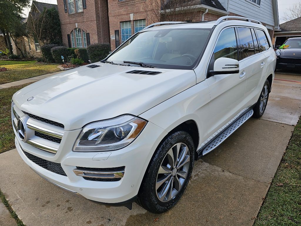 2014 Mercedes-Benz GL-Class Image 2