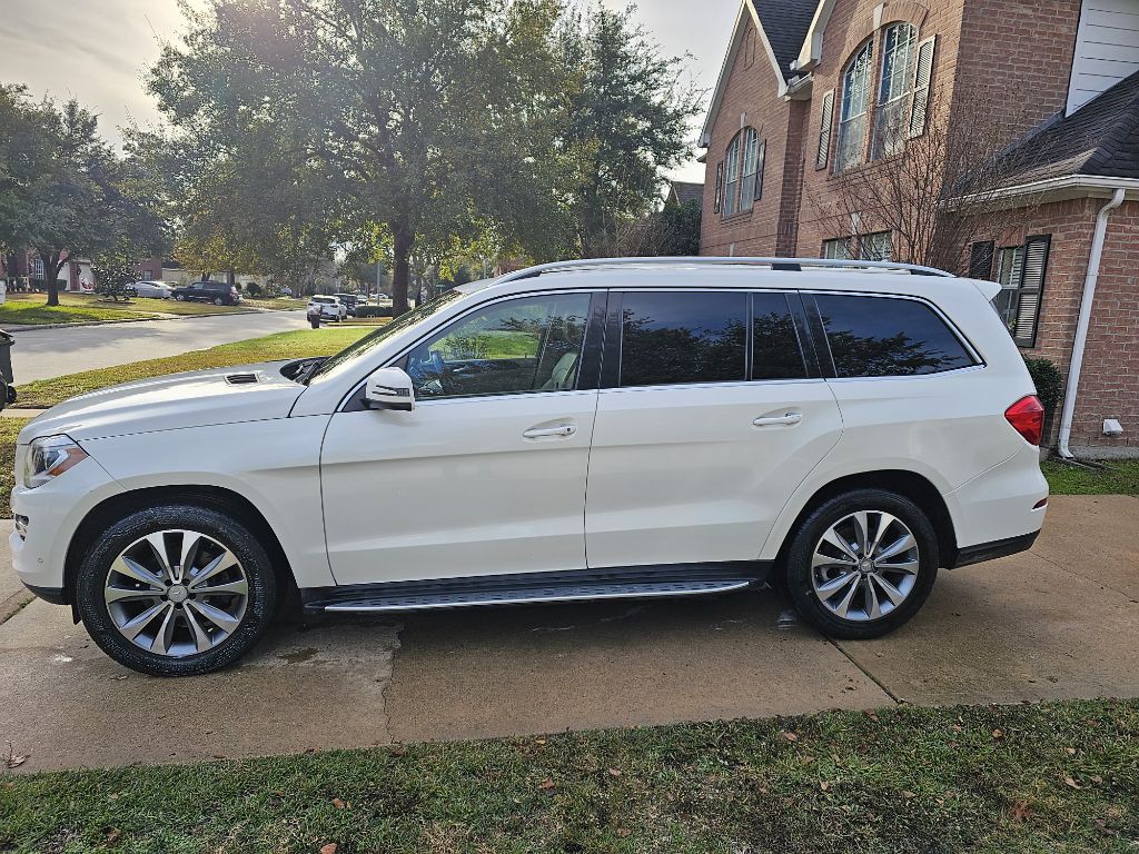 2014 Mercedes-Benz GL-Class Image 3