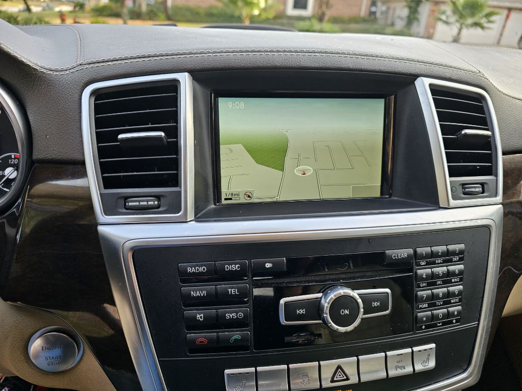 2014 Mercedes-Benz GL-Class Image 8