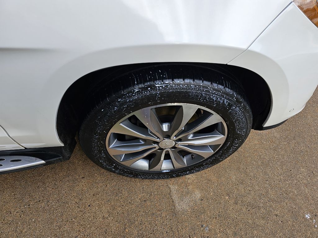 2014 Mercedes-Benz GL-Class Image 11