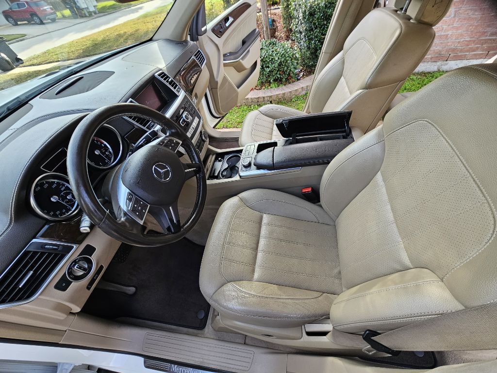 2014 Mercedes-Benz GL-Class Image 15