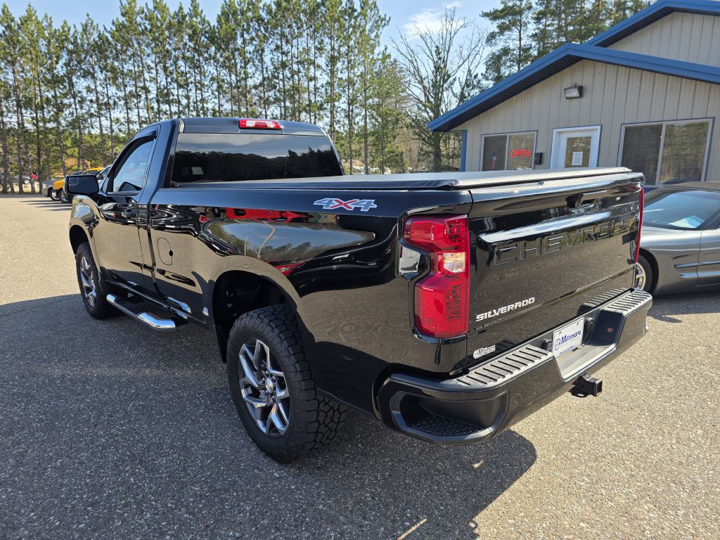 2023 Chevrolet Silverado 1500 Image 3