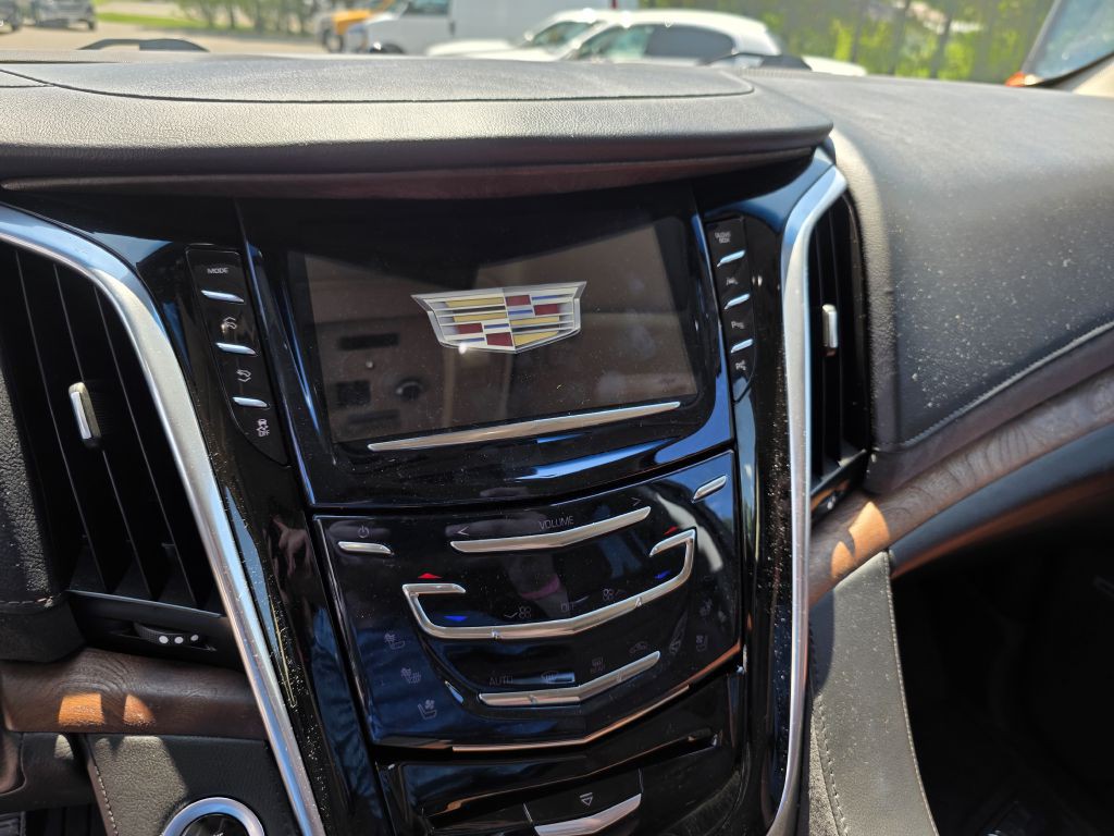 2019 Cadillac Escalade Image 15