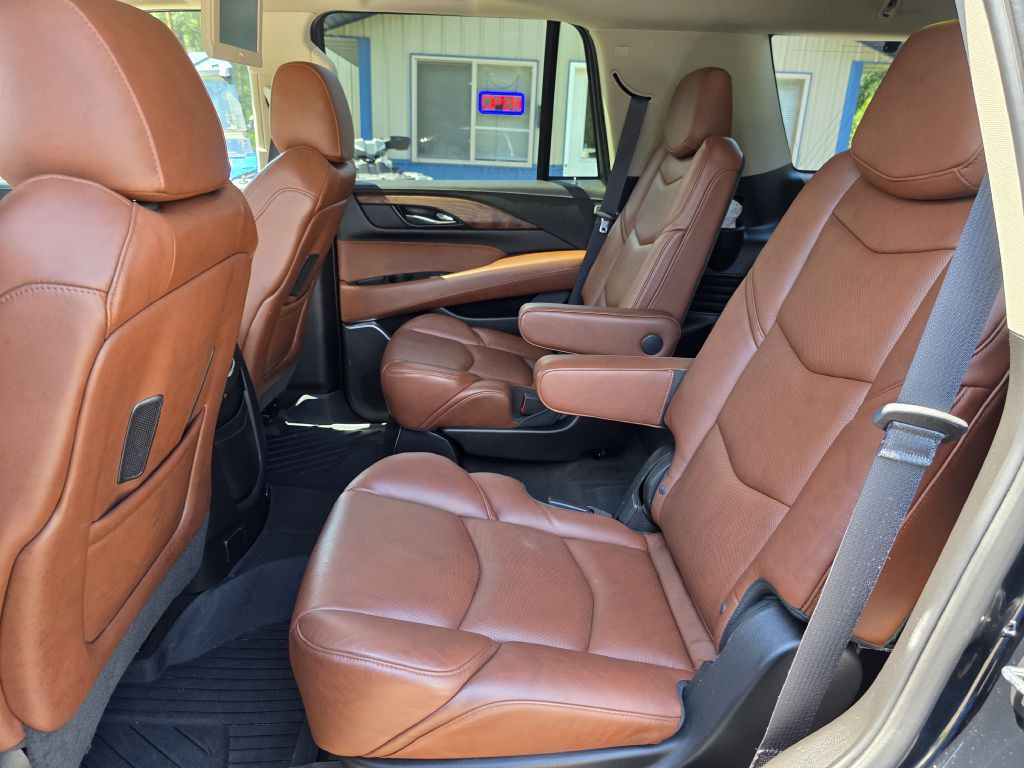 2019 Cadillac Escalade Image 26