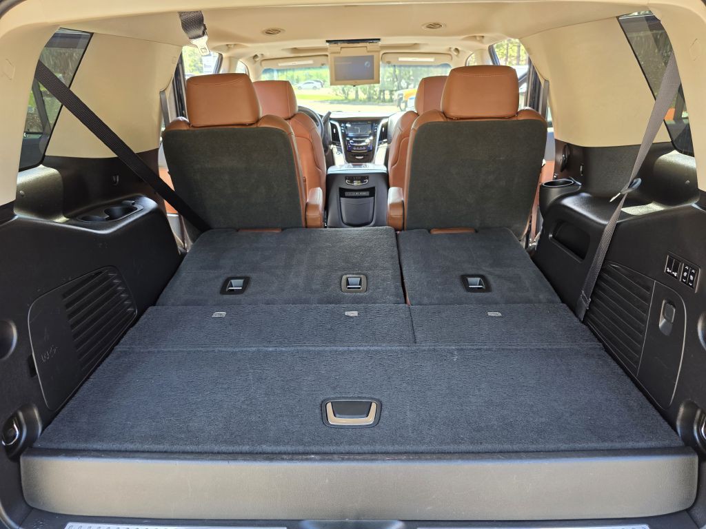 2019 Cadillac Escalade Image 37