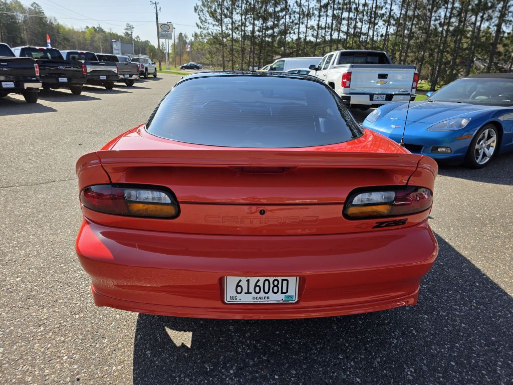 1999 Chevrolet Camaro Image 6