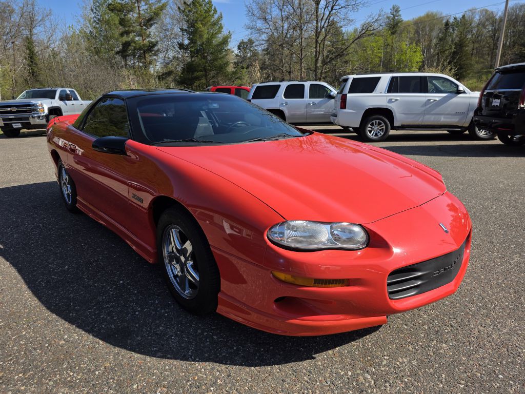 1999 Chevrolet Camaro Image 11