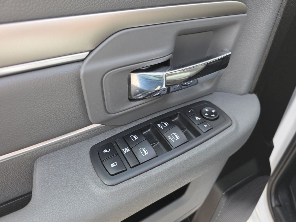 2019 RAM 1500 Image 11