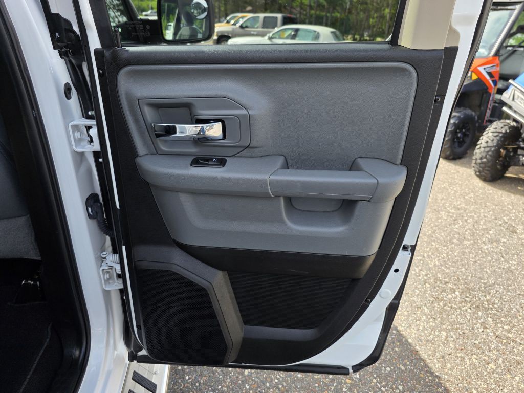 2019 RAM 1500 Image 24