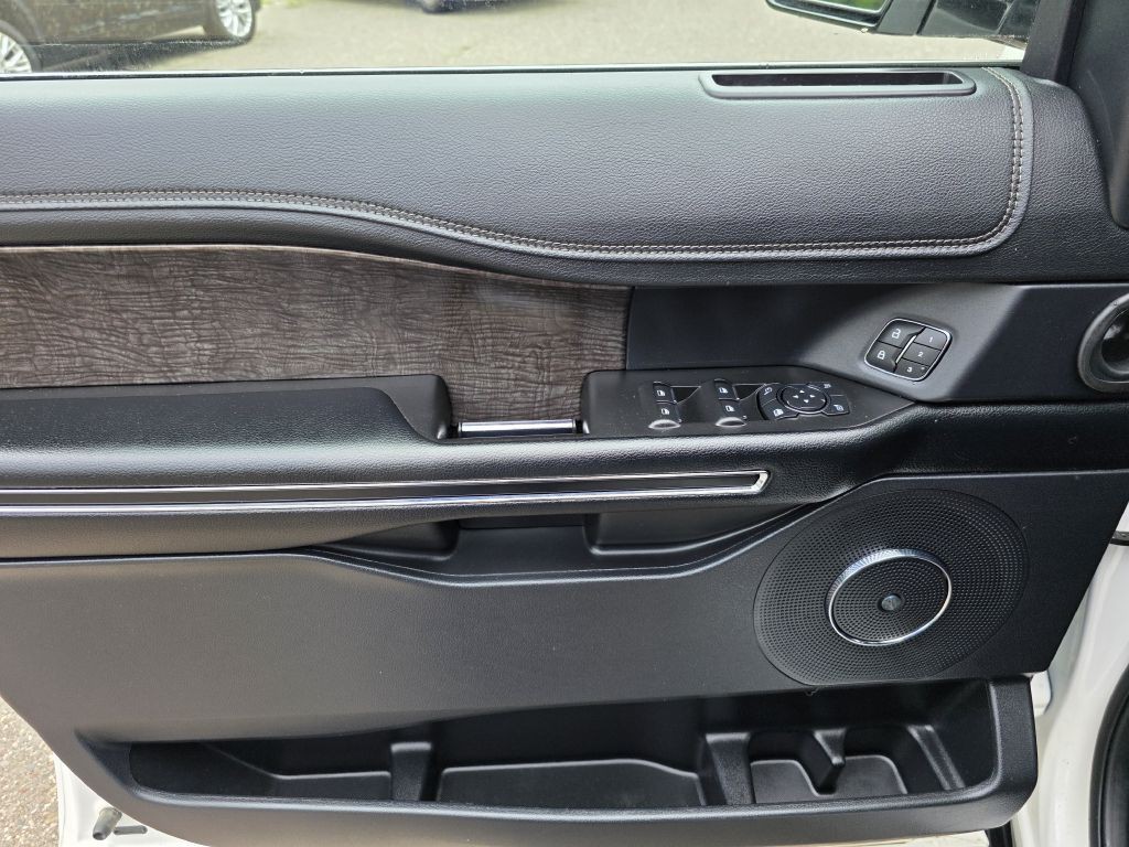 2021 Ford Expedition Image 10