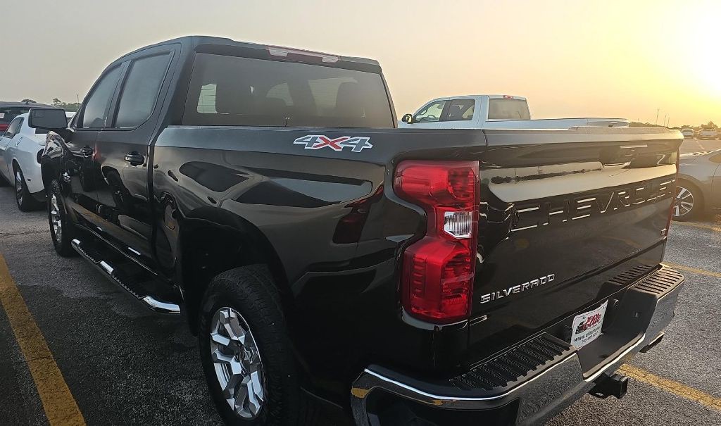 2024 Chevrolet Silverado 1500 Image 4