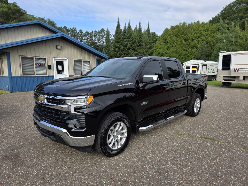 2024 Chevrolet Silverado 1500 Image 2