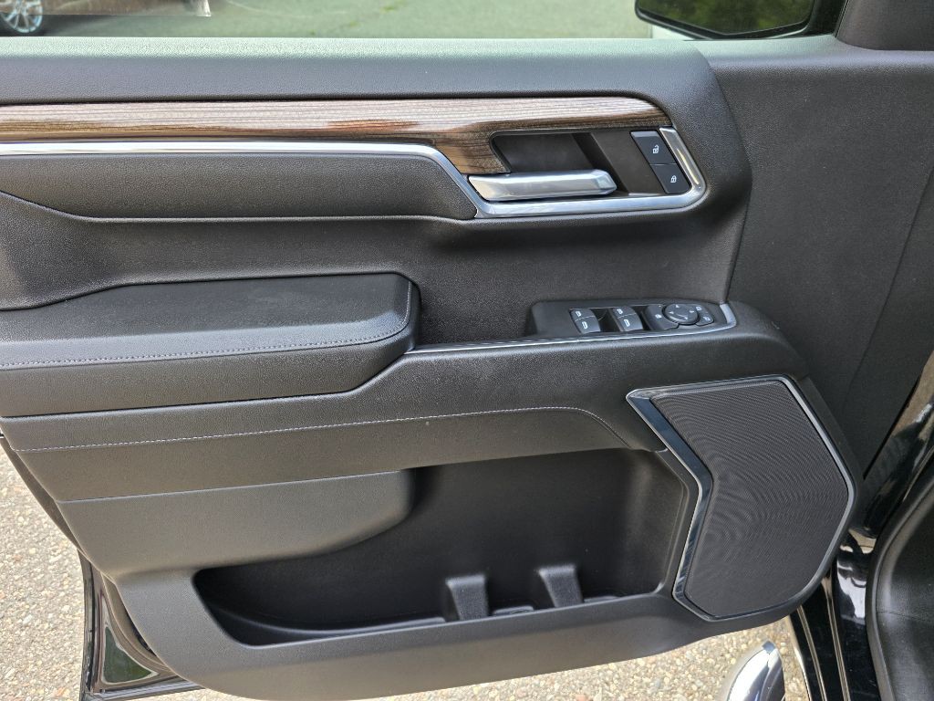2024 Chevrolet Silverado 1500 Image 10