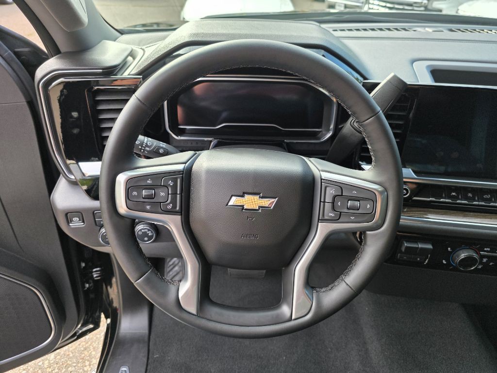 2024 Chevrolet Silverado 1500 Image 13